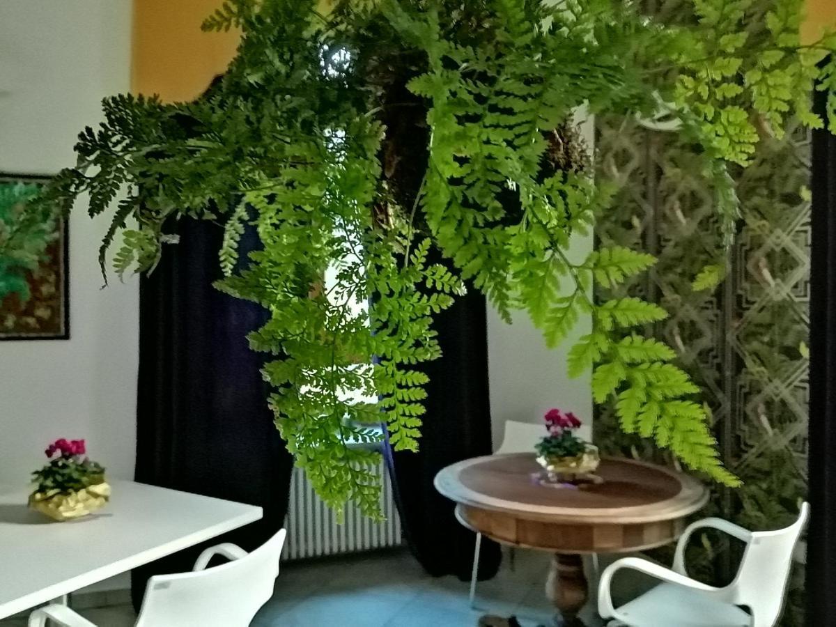 Auberge De La Gare - Dortoir & Ostello Hone Exteriör bild