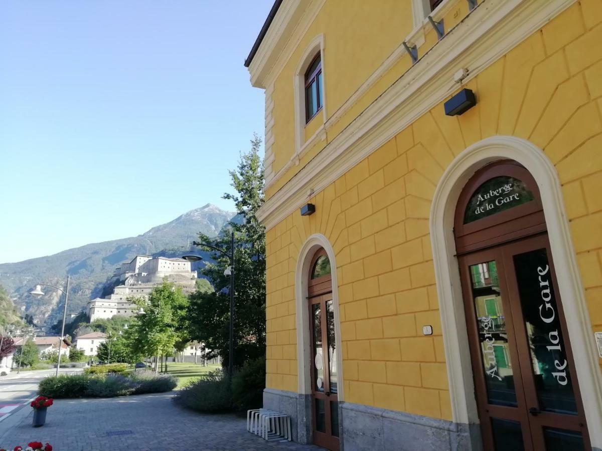 Auberge De La Gare - Dortoir & Ostello Hone Exteriör bild
